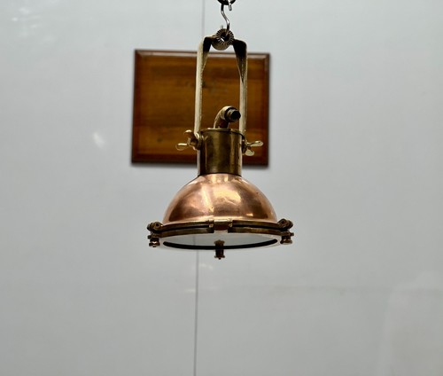 Autentica lampada nave ottone